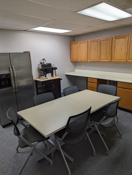 More Photos Of 217 Executive Dr, Cranberry Township Office For Lease