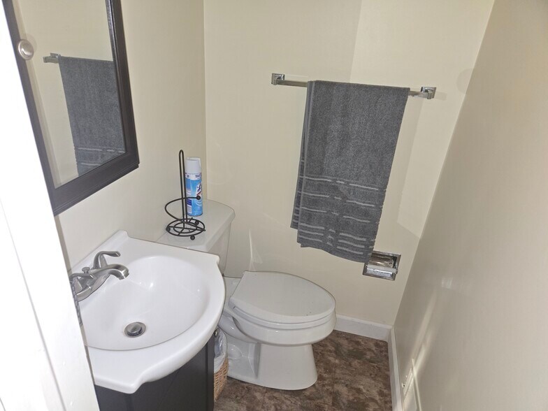 More Photos Of 200-204 N Harrison St, Princeton Medical For Sale