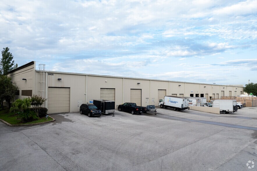 More Photos Of 2405 W Princeton St, Orlando Warehouse For Sale