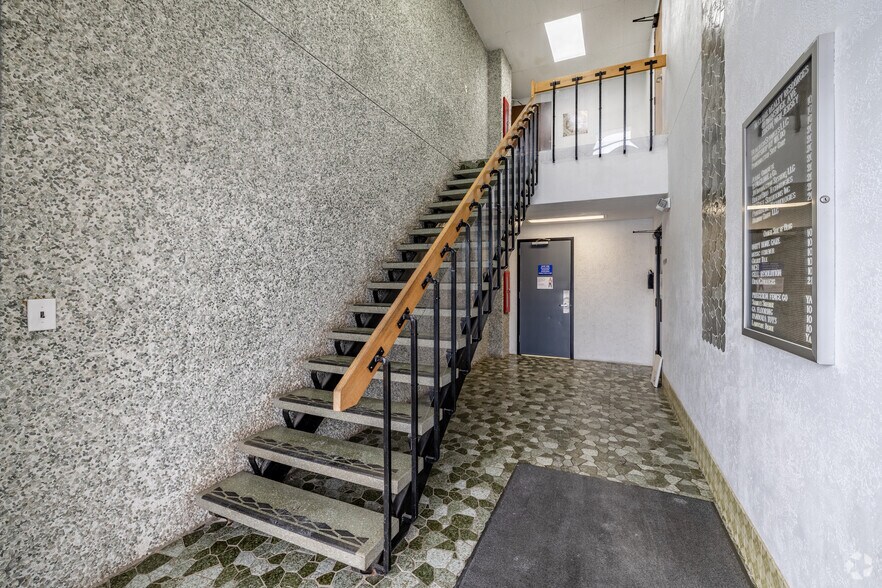More Photos Of 40 Brunswick Ave, Edison Warehouse For Lease