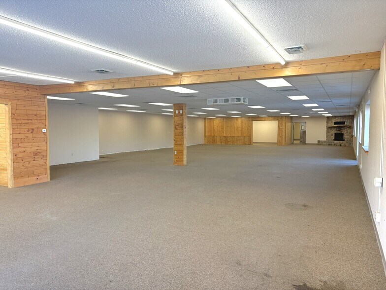 More Photos Of 603 Minnesota Ave W, Walker Storefront Retail Office For Lease