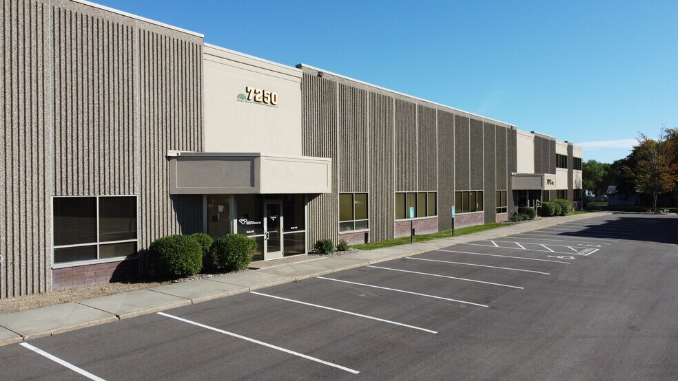 More Photos Of 7250 Hudson Blvd N, Oakdale Light Manufacturing For Lease