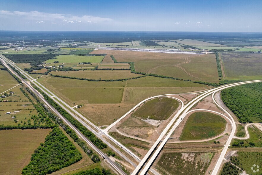 More Photos Of 4445 Highway 90 W, Dayton Unknown For Lease