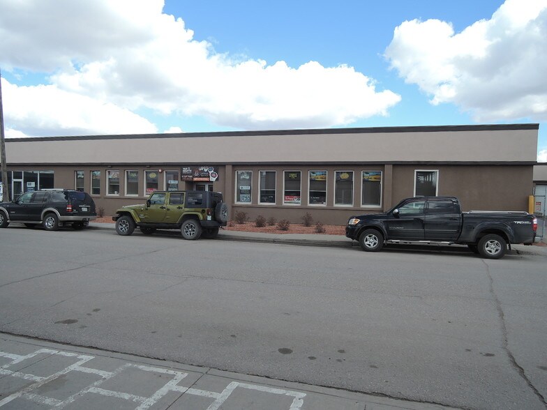 Primary Photo Of 1331 Hamilton St, Regina Warehouse For Lease