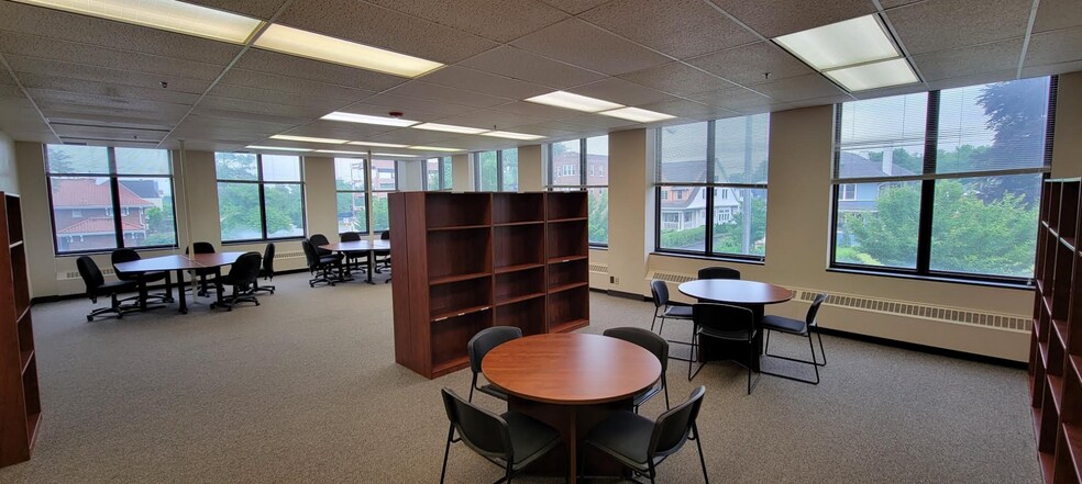 More Photos Of 1030 E Jefferson Blvd, South Bend Medical For Sale