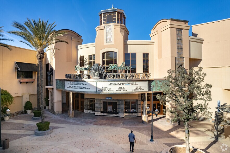 More Photos Of 26450 McBean Pky, Valencia Unknown For Lease