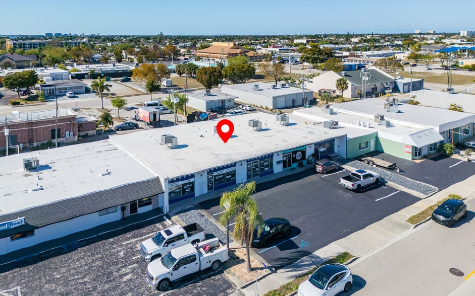 More Photos Of 1520 SE 46th Ln, Cape Coral Freestanding For Lease