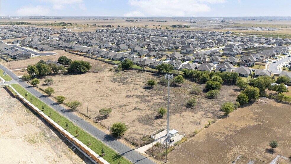 More Photos Of 900 County Road 132, Hutto Land For Sale