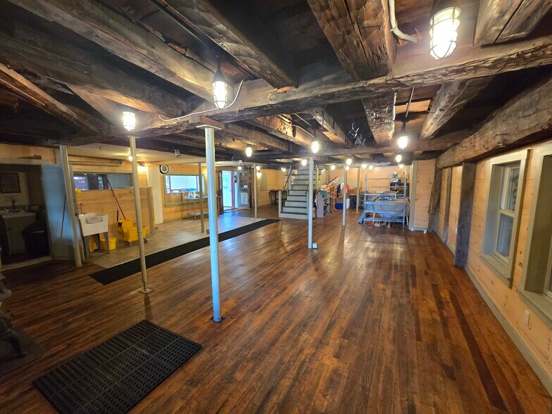 More Photos Of 49 Water St, Wiscasset Storefront Retail Residential For Sale