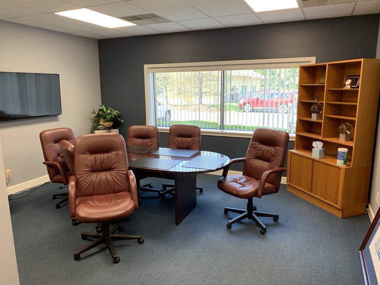 More Photos Of 7 Church Rd, Hatfield Office For Sale