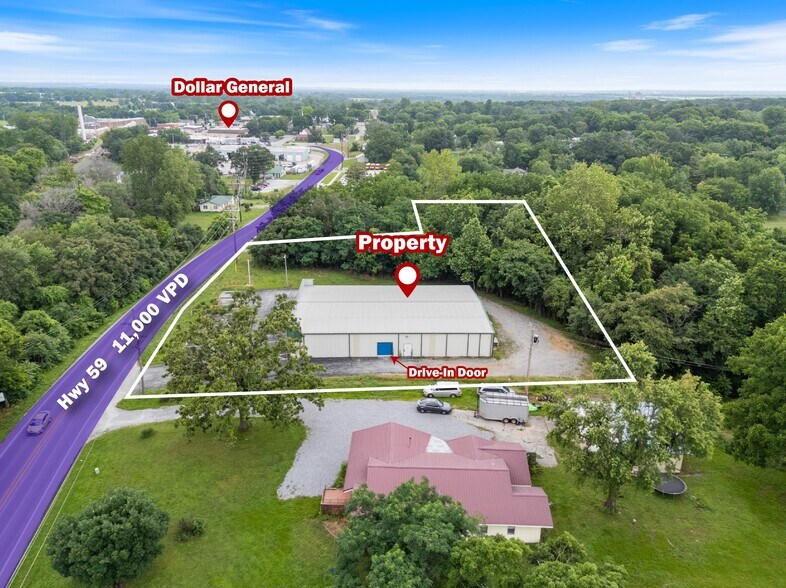 More Photos Of 722 S Highway 59, Decatur Freestanding For Lease