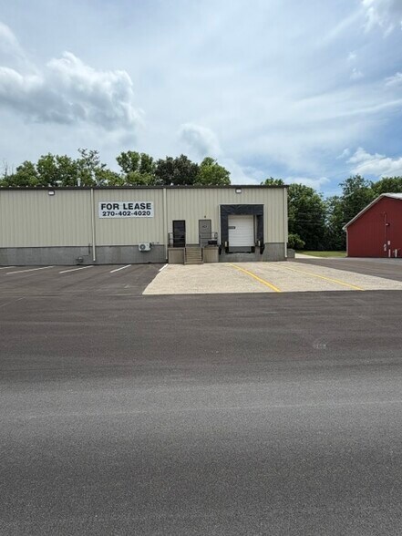 More Photos Of 190 Morris Dr, Harrodsburg Warehouse For Lease