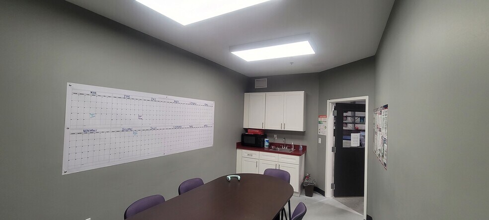 More Photos Of 8200 Cypress Plaza Dr, Jacksonville Health Club For Lease