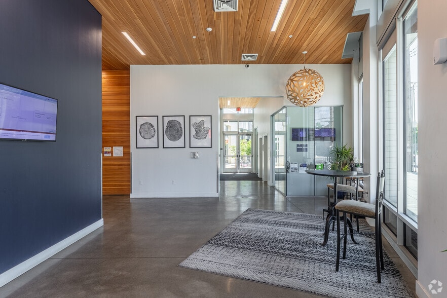 More Photos Of 5990 SE 92nd Ave, Portland Apartments For Lease