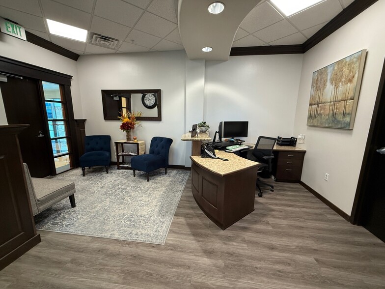 More Photos Of 233 S Pleasant Grove Blvd, Pleasant Grove Office For Sale