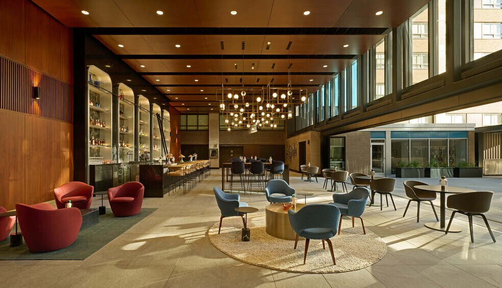 More Photos Of 625 Marquette Ave, Minneapolis Office For Sale