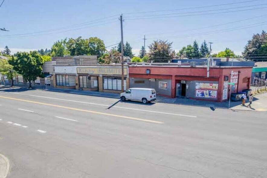 Primary Photo Of 7320 NE Sandy Blvd, Portland Storefront Retail Office For Lease