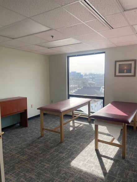 More Photos Of 255 Park Ave, Worcester Medical For Lease