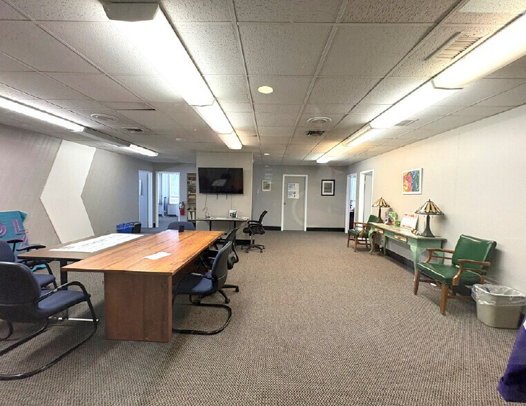 More Photos Of 1915 E Colfax Ave, Denver Office For Lease