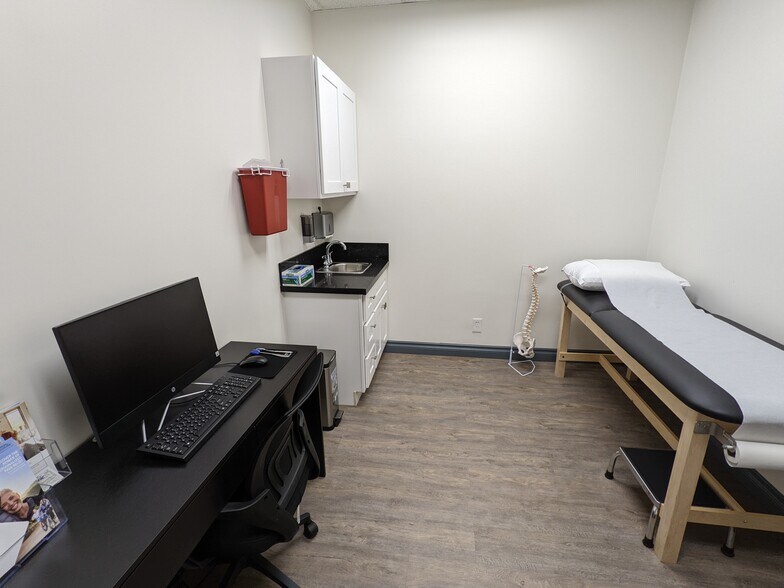 More Photos Of 10807 Laurel St, Rancho Cucamonga Medical For Lease