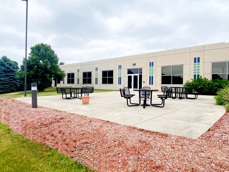 More Photos Of 1550 Innovation Way, Hartford Flex For Lease