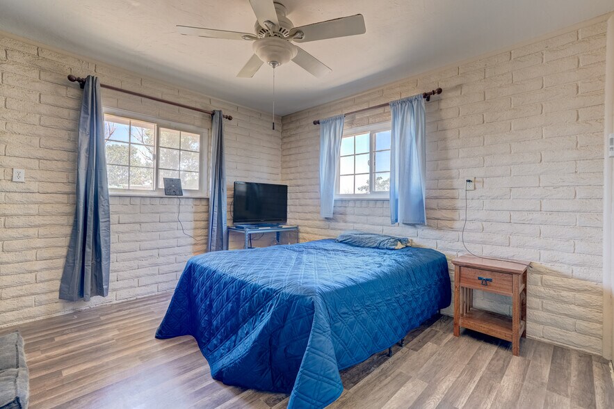 More Photos Of 7950 N Coyote Springs Rd, Prescott Valley Horse Stables For Sale