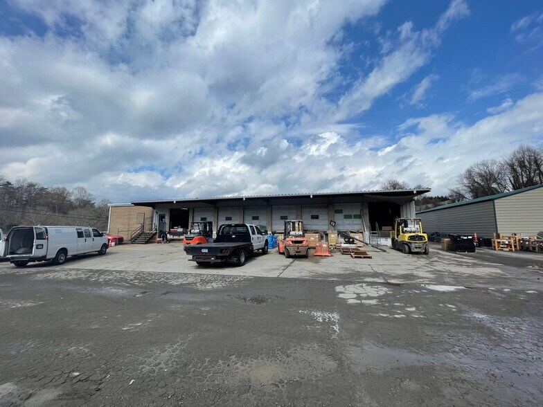 More Photos Of 1260 Sweeten Creek Rd, Asheville Light Distribution For Lease