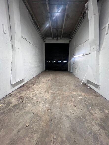 More Photos Of 2810 W Reno Ave, Oklahoma City Service For Lease