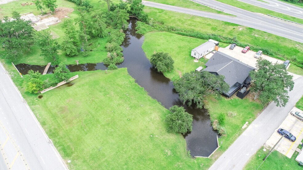 More Photos Of 825 W Prien Lake Rd, Lake Charles Medical For Sale