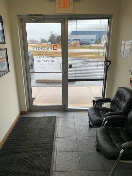 More Photos Of 8635 Hollander Dr, Franksville Manufacturing For Lease