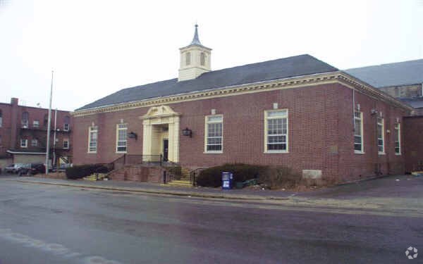 Primary Photo Of 200 Union St, Clinton Coworking Space
