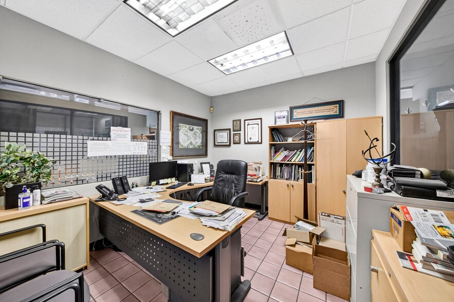 More Photos Of 9841 Garden Grove Blvd, Garden Grove Auto Dealership For Sale