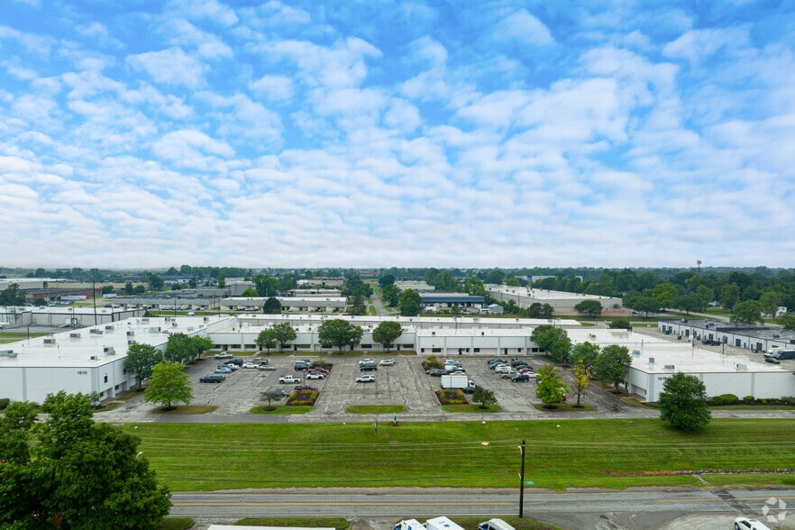 More Photos Of 1810 S Lynhurst Dr, Indianapolis Unknown For Lease