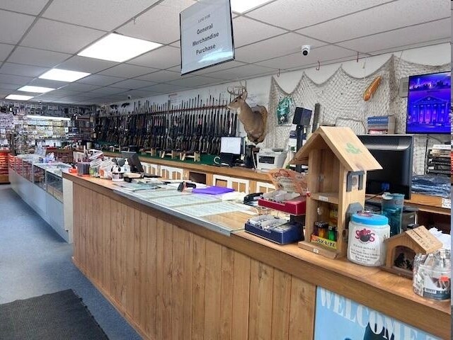 More Photos Of 141 N State St, Hillman Storefront For Sale