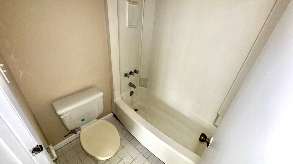 More Photos Of 6270 Aquarius Dr, Alpine Apartments For Sale