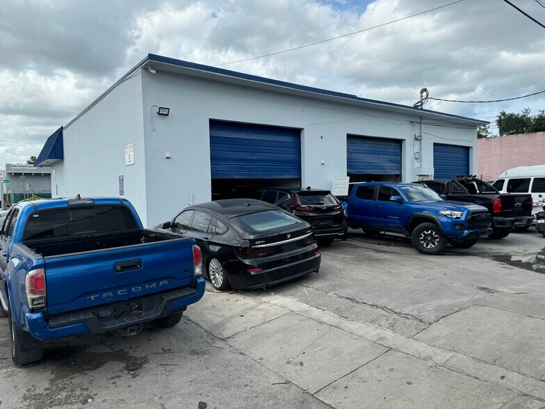 More Photos Of 5791 Plunkett St, Hollywood Light Manufacturing For Lease