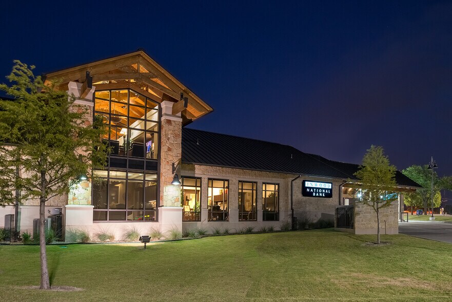 More Photos Of 423-593 Interstate 30, Rockwall Unknown For Lease