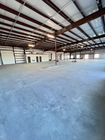 More Photos Of 9 Remington Dr, Little Rock Flex For Lease