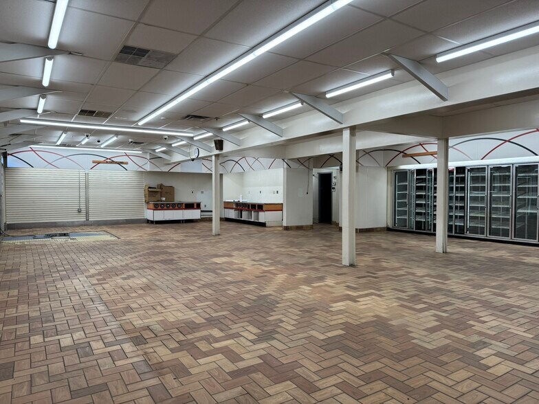 More Photos Of 100 Lindbergh Dr NW, Little Falls Convenience Store For Lease