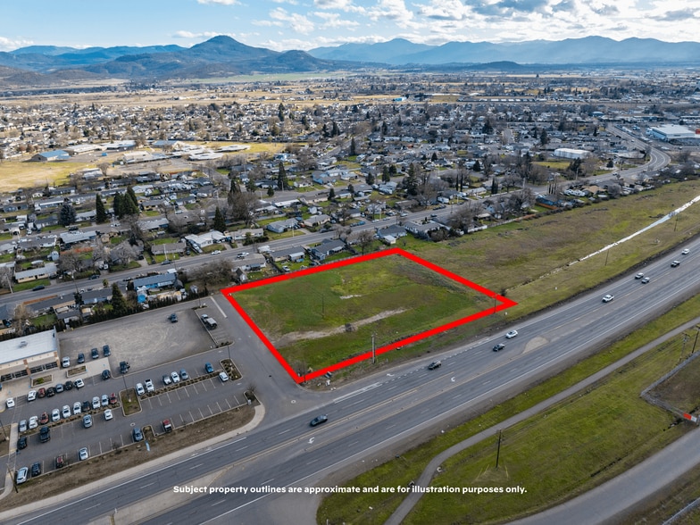 More Photos Of 8074 Highway 62, White City Land For Sale
