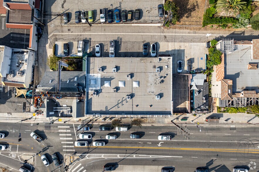 More Photos Of 3211 Cahuenga Blvd W, Los Angeles Loft Creative Space For Lease