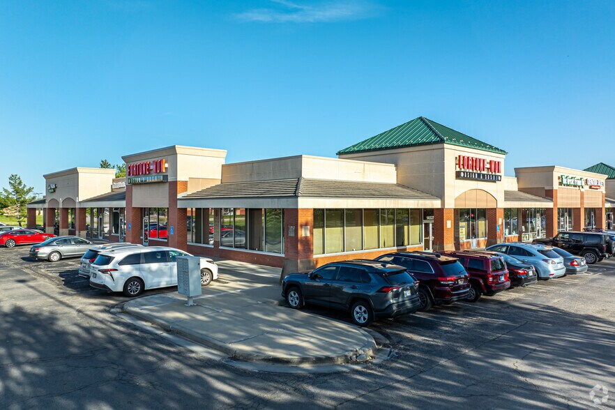 More Photos Of 14401 W Metcalf Ave, Overland Park Unknown For Lease