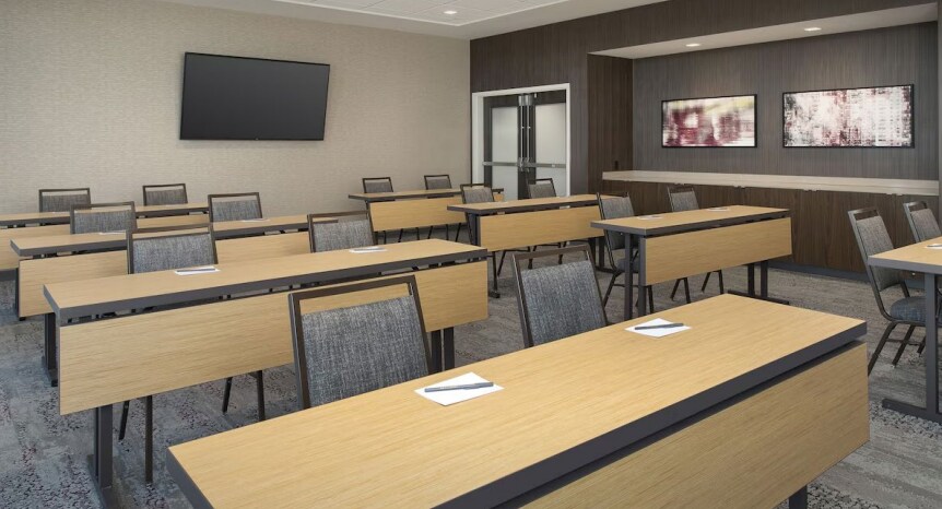 More Photos Of 200 S Superior St, Albion Hotel For Sale