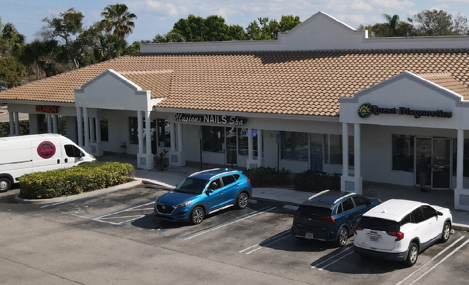 More Photos Of 1000-1012 SW St Lucie West Blvd, Port Saint Lucie Storefront For Lease
