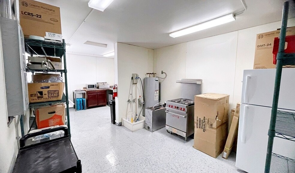 More Photos Of 8508-8510 N 30th St, Omaha Restaurant For Sale