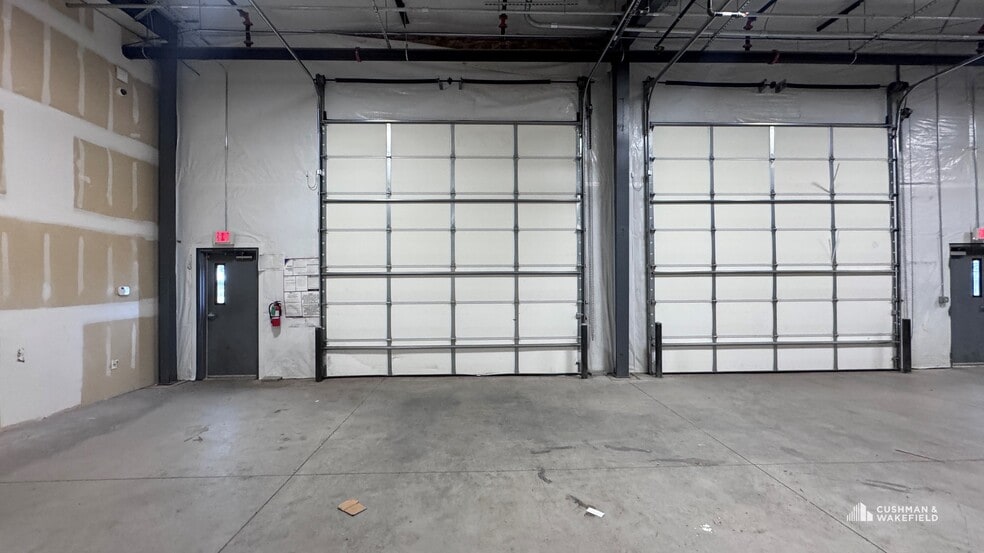 More Photos Of 5000 Goodman St, Timnath Showroom For Sale