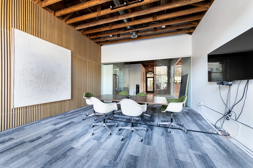 More Photos Of 1005 N Madison Ave, Los Angeles Storefront Retail Office For Sale