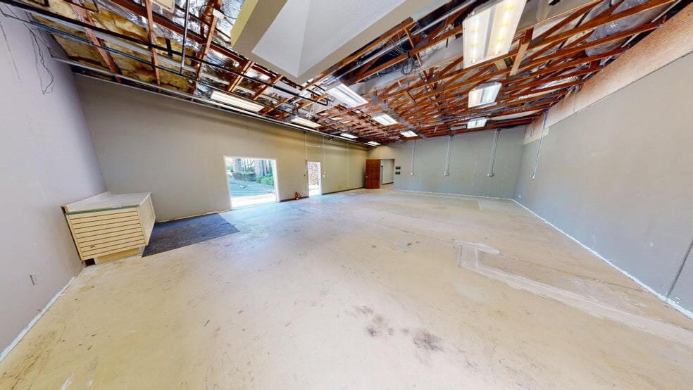 More Photos Of 3853 Taylor Rd, Loomis Unknown For Lease