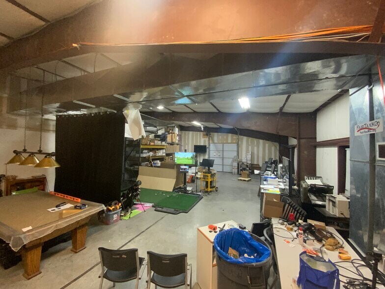 More Photos Of 110 SE 5th St, Lee's Summit Flex For Sale