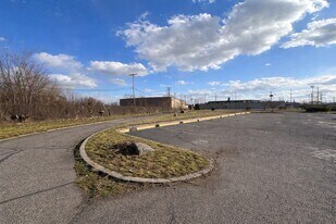 More Photos Of 20800 Groesbeck Hwy, Warren Land For Sale